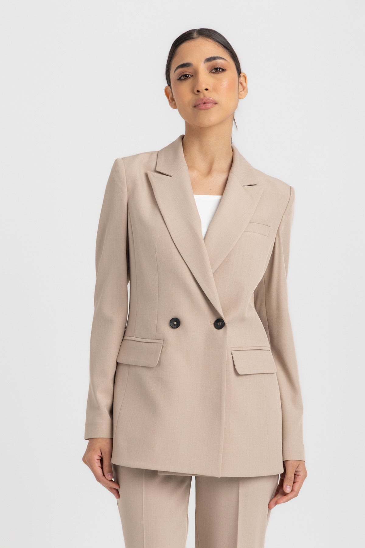 L. Beige