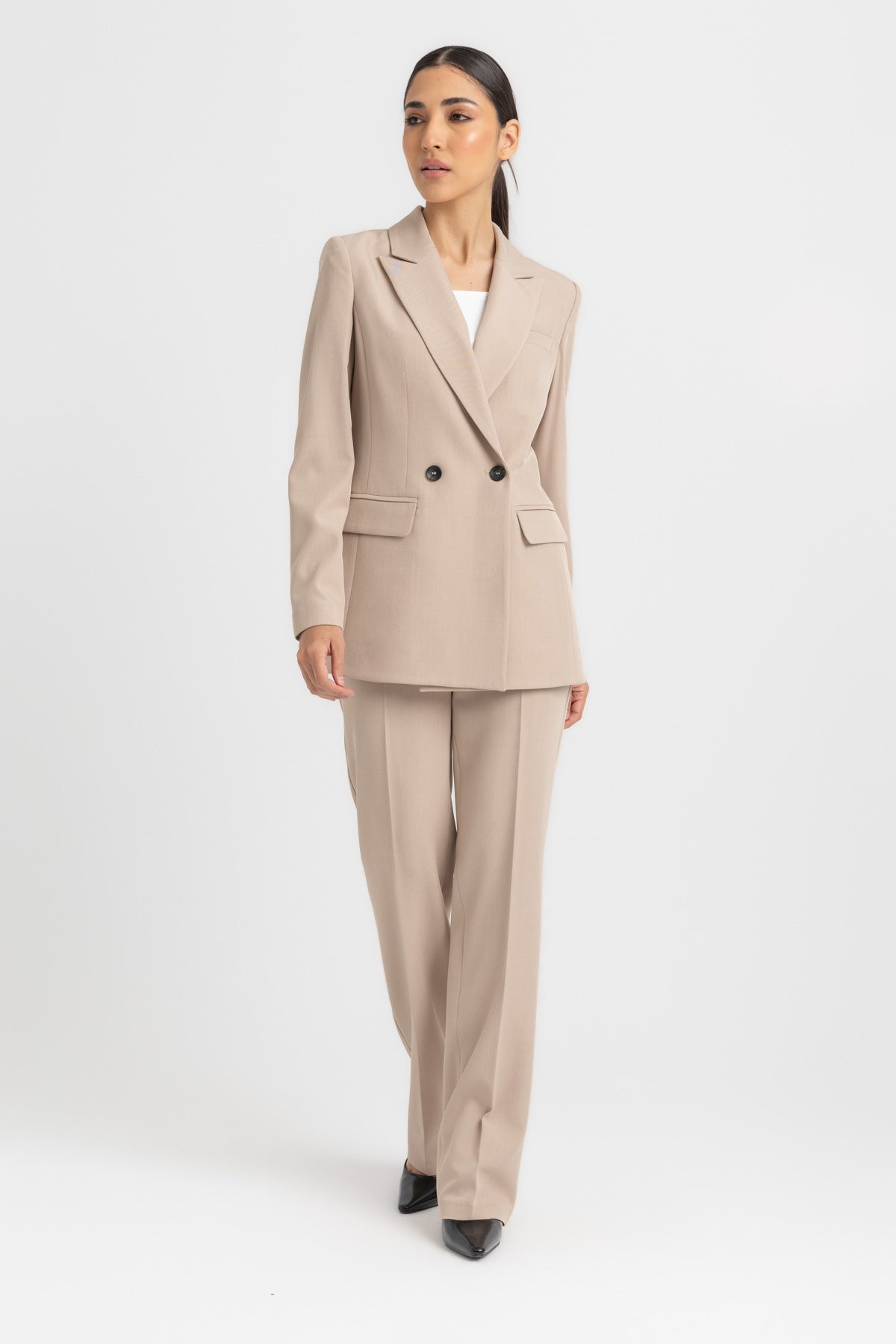 L. Beige